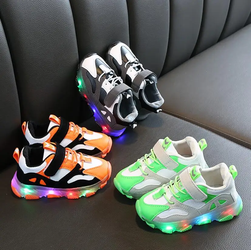 

Girls Anti-Slippery Sneakers With Light Running Shoes Child Sport Shoes Spring Luminous Fashion Breathable Kids Boys Net Shoes, As pic