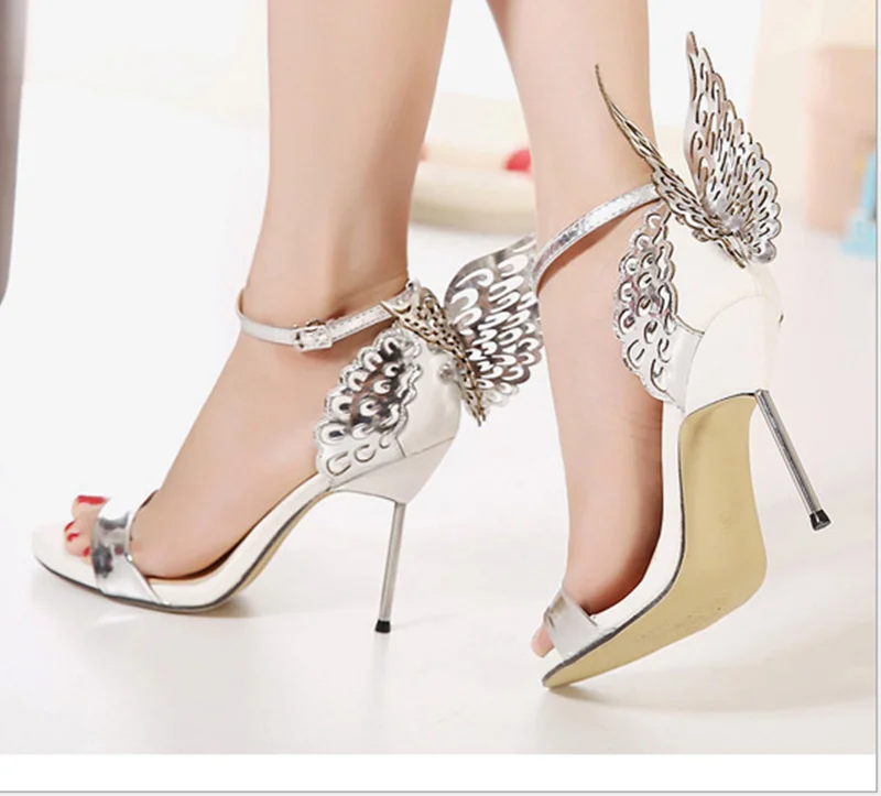 

Beautiful butterfly wing heel sandals, Silver