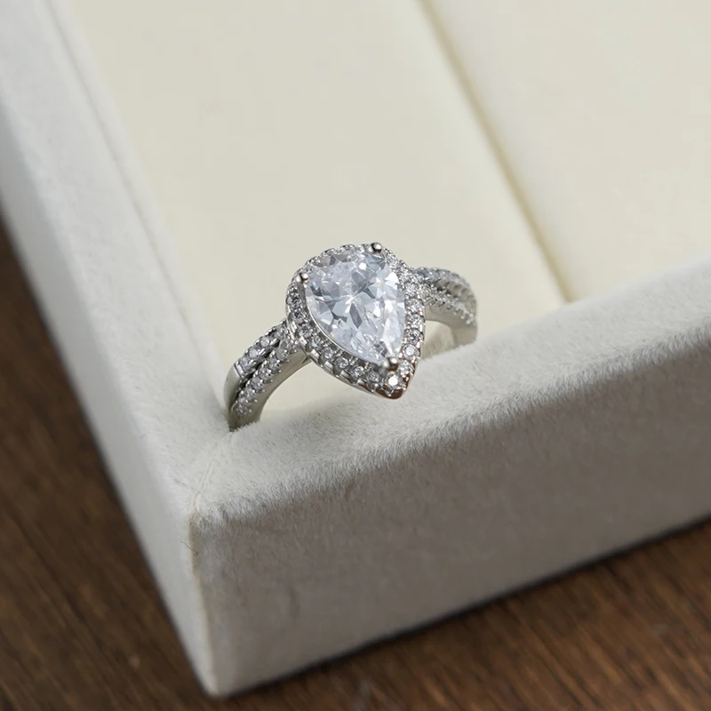 

Hot sales in Europe and the fashion 925 sterling silver white heart-shaped buddhist monastic discipline ms white zircon crystal