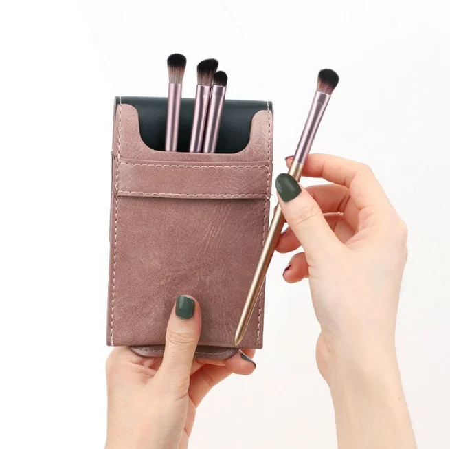 

4 pcs Gold Plastic handle Eyeshadow Brush Eye Makeup Brush Set, As pics