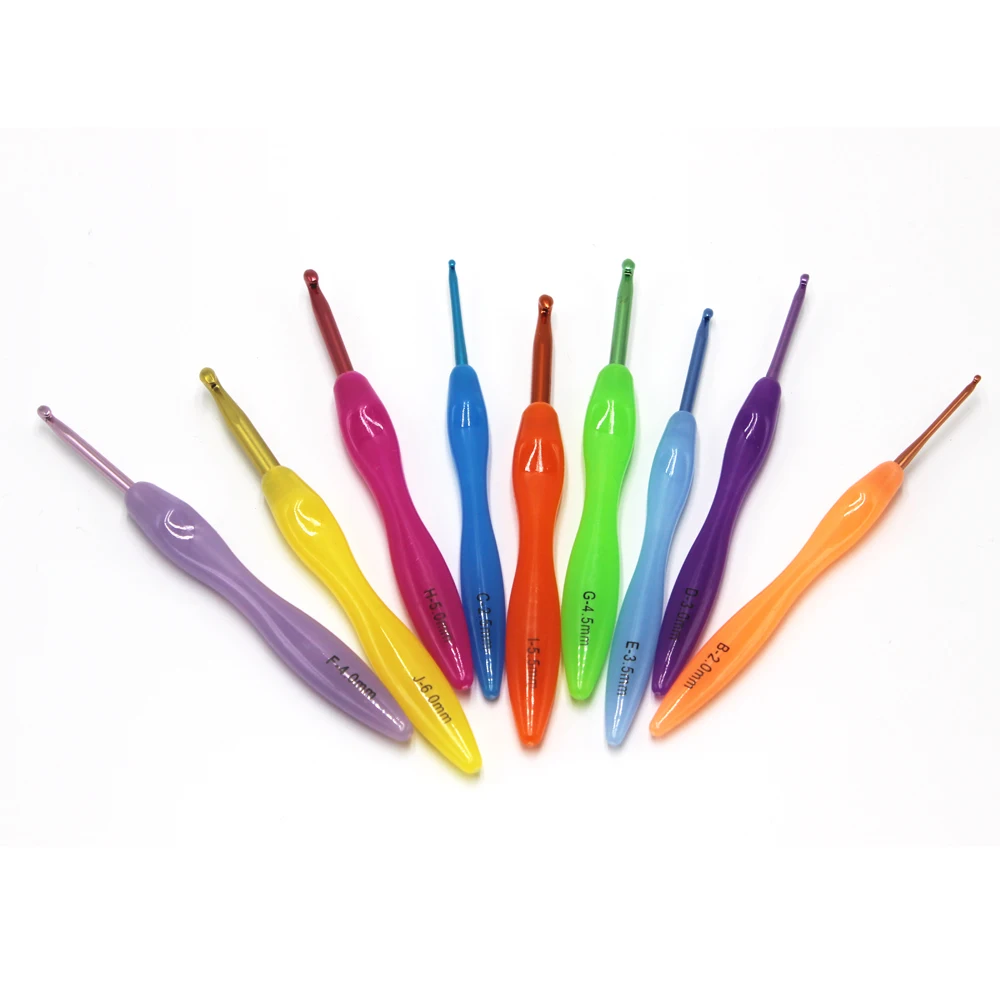 

A set of 9 new plastic handle transparent candy color aluminum crochets, As picture