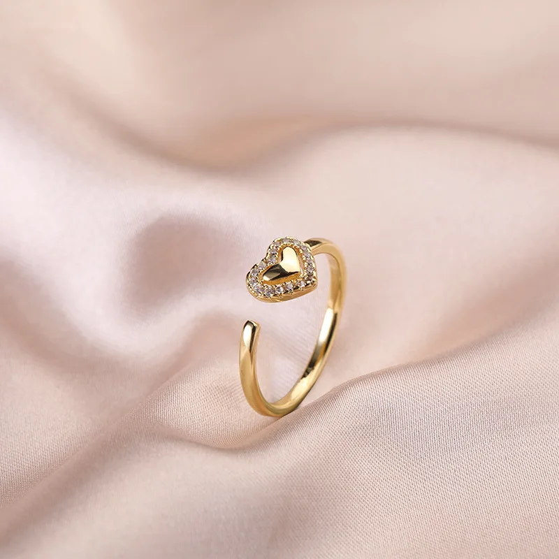 

Fashionable Chic Rhinestone Crystal Heart Rings Minimalist Shiny Diamond Heart Shape Statement Open Rings, Gold