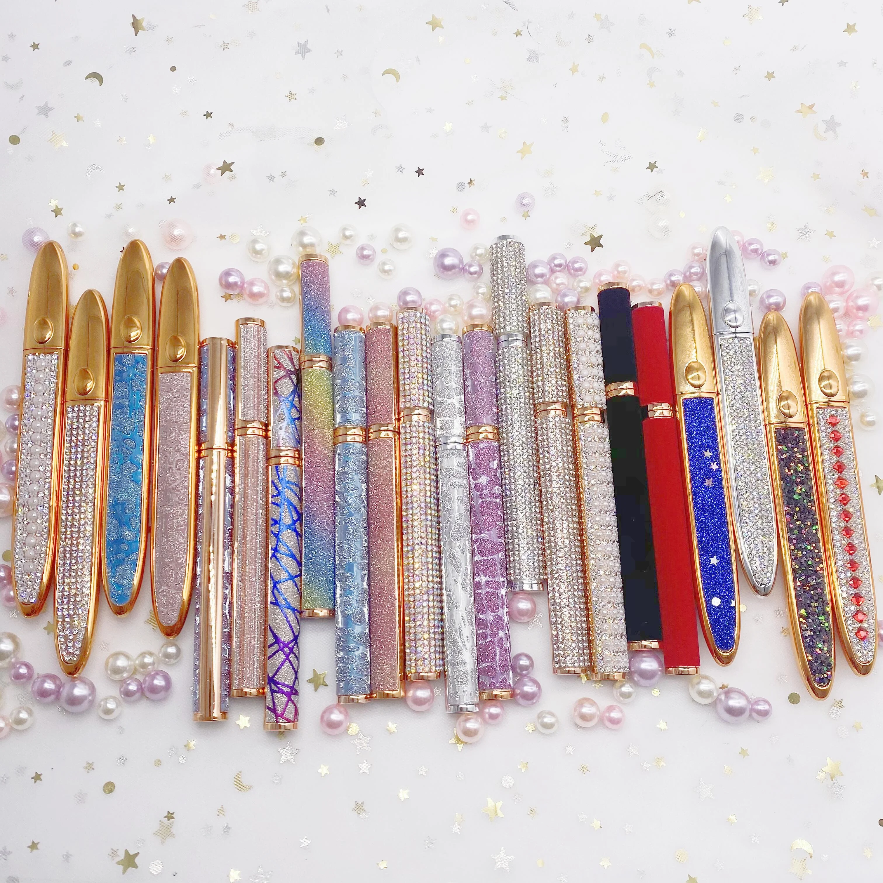 

2021 Self Adhesive 3D Mink Eyelash Eyeliner Glue Pen Liquid Eyeliner With Eyeliner Packaging, Black