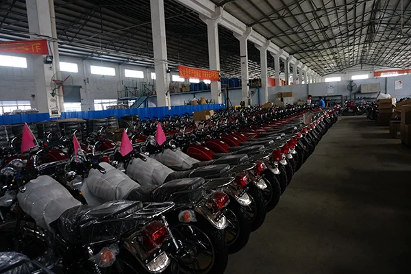 廉价摩托车 4 高品质摩托车配件发动机总成 150cc 125 cc 游乐摩托车