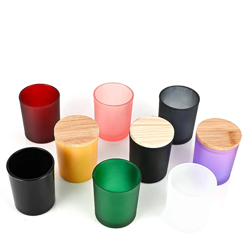

Luxury Design Frosted Empty Candle Jar Glass Candles Jars With Wooden Lids for Candle Making in Bulk