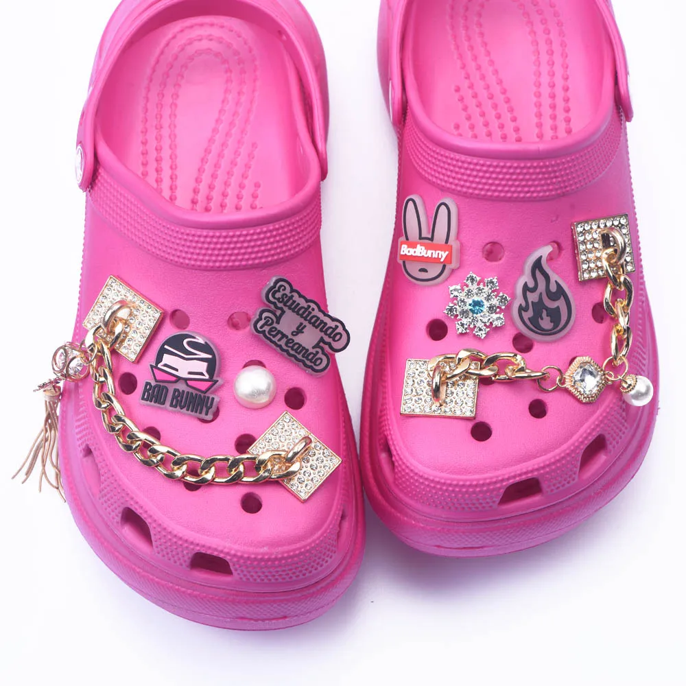 

2021 latest designer croc metal chain charms with pvc decoration, Customized