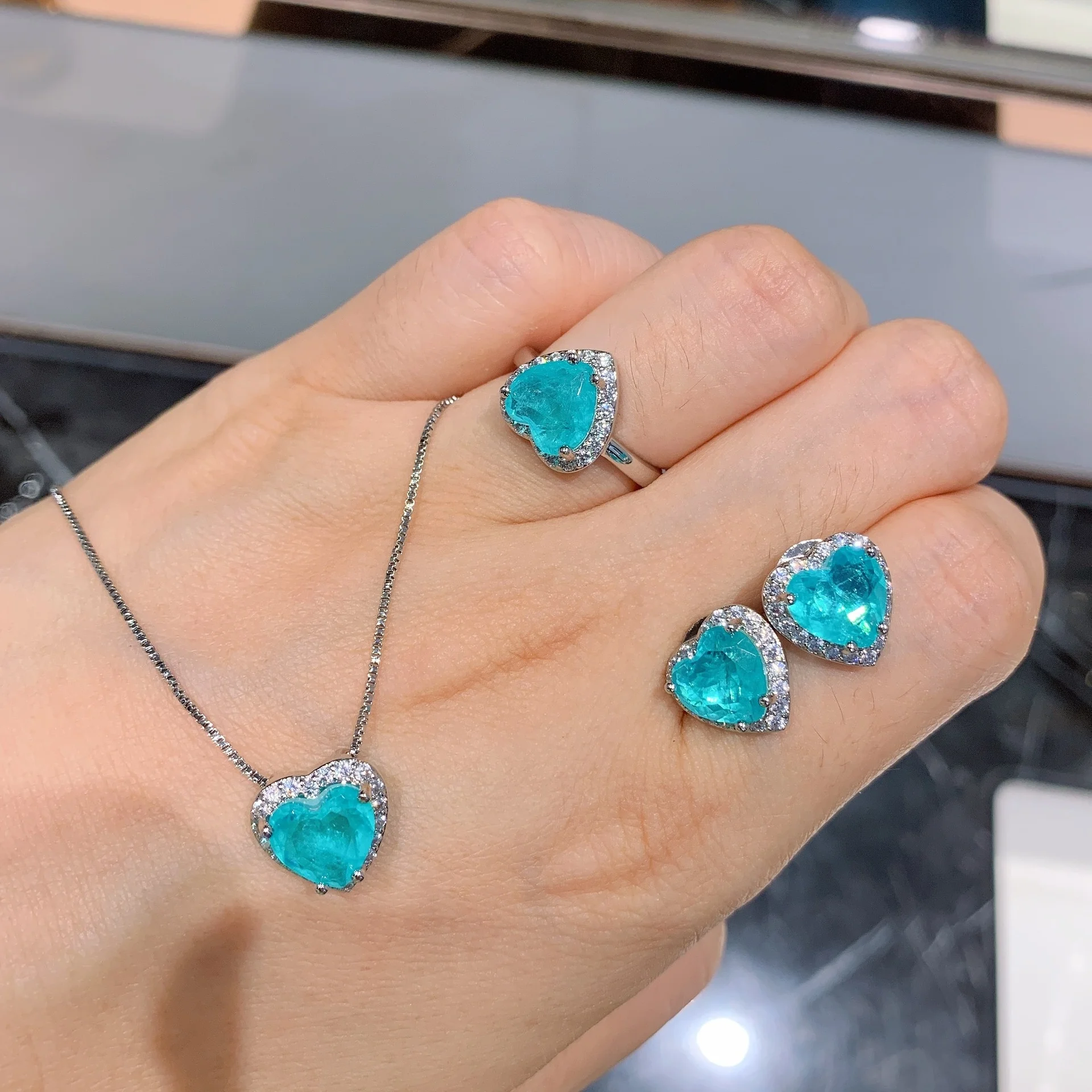 

Heart Gemstone Earrings/Pendant/Necklace Wedding Jewelry Sets Wholesale
