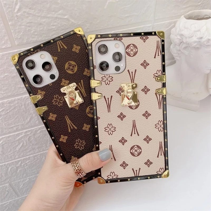 

Luxury Brand Square Leather Phone Case For iPhone 13 12 11 Pro MAX X XS XR 6s 7 8 Plus SE Fashion Glitter Soft Silicone Cover