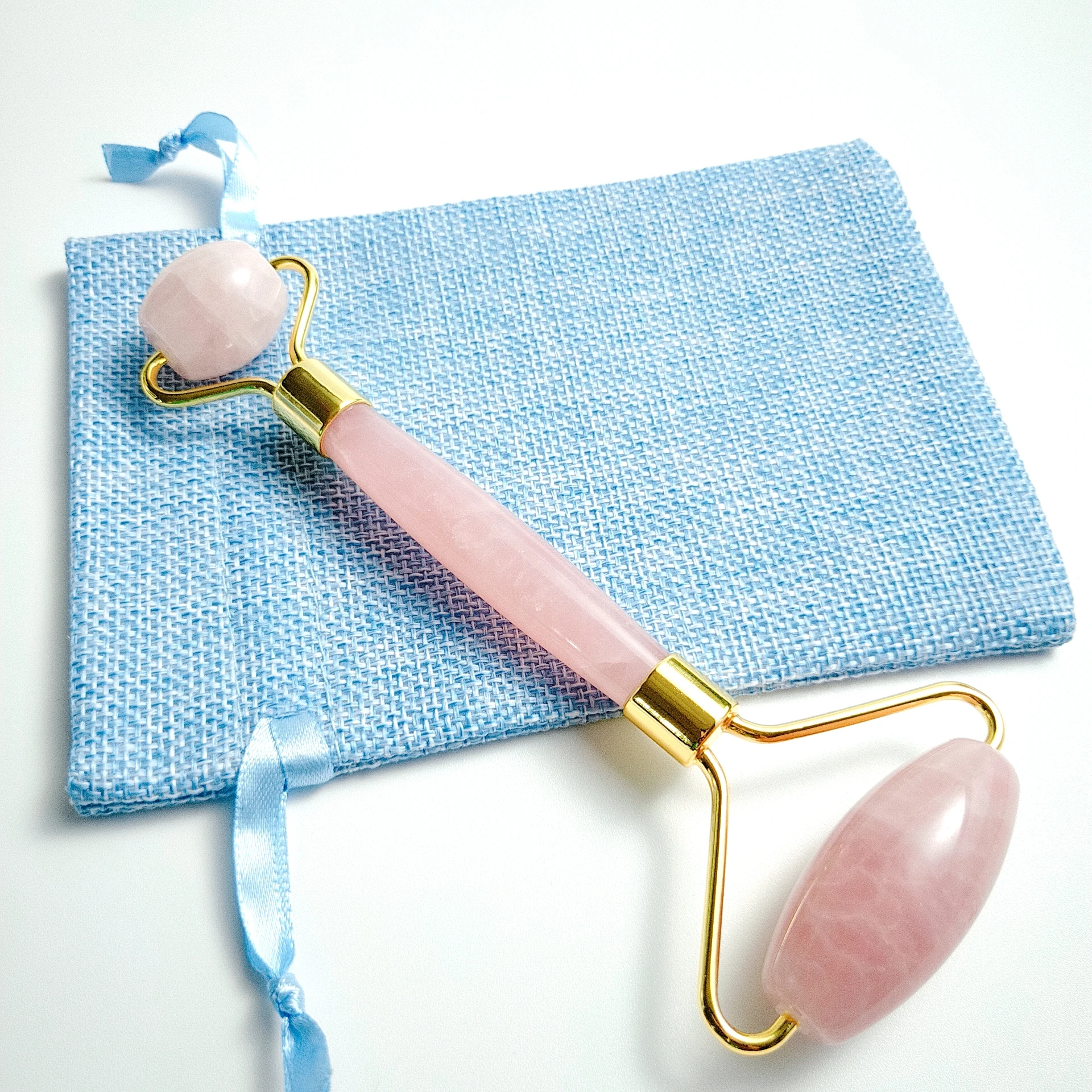 

Natural Rose quartz Jade Roller for Face - Face Roller Gua Sha Scrapping - Aging Wrinkles,Puffiness Facial Skin Massager