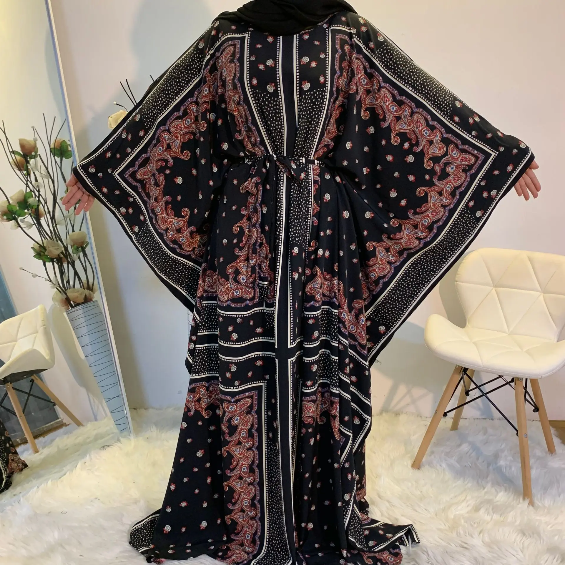 

Islamic Clothing Fashion Printing Elegant Loose Muslim Robe Bat Sleeve Plus Size Women'S Muslim Dress, Photo shown