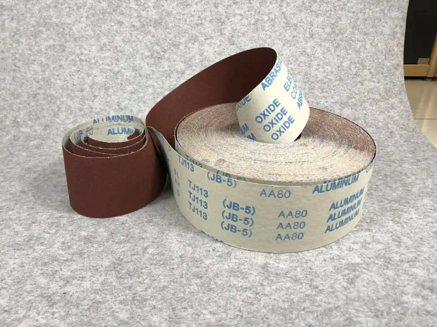 Emery Cloth Sandpaper 800 Grit Abrasive Sandpaper Roll For Sanding Wood