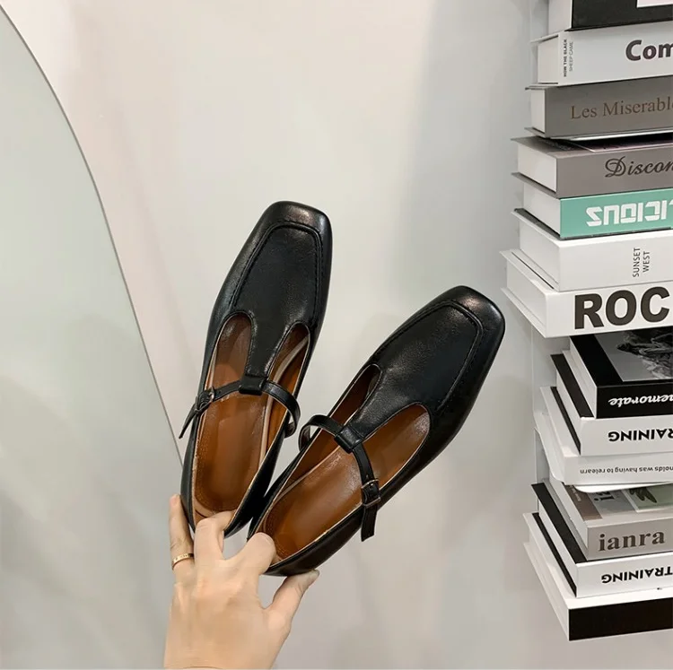 

2021 spring new square toe solid color buckle tape tapered high heel ladies single shoes European and American large size, Beige, brown, black