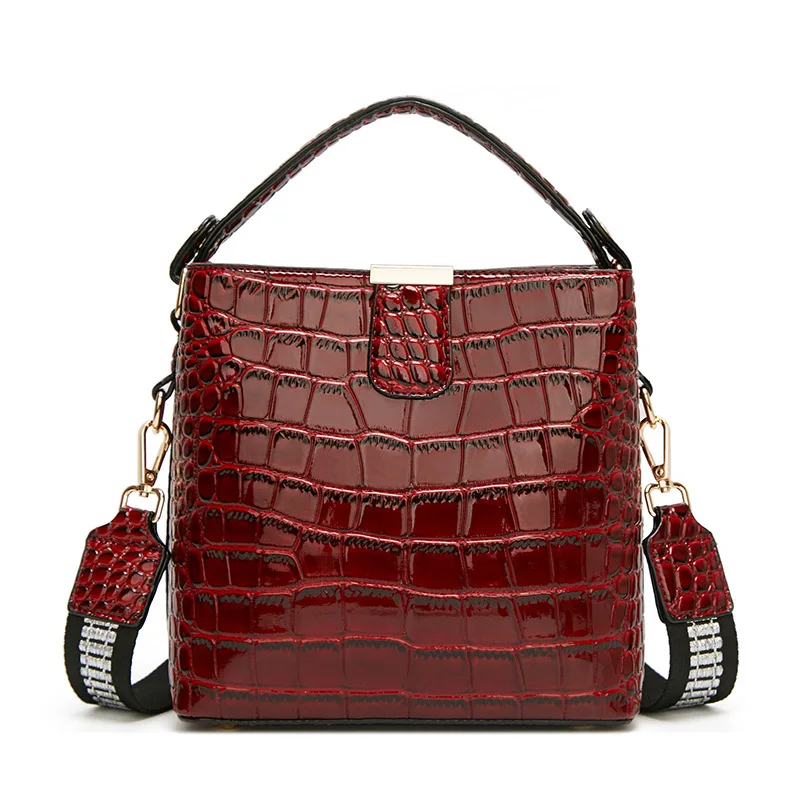 

2021 new arrivals design crocodile leather ladies shoulder bucket bags fashion big handbags for women, White,red,purple,green,black and customized color