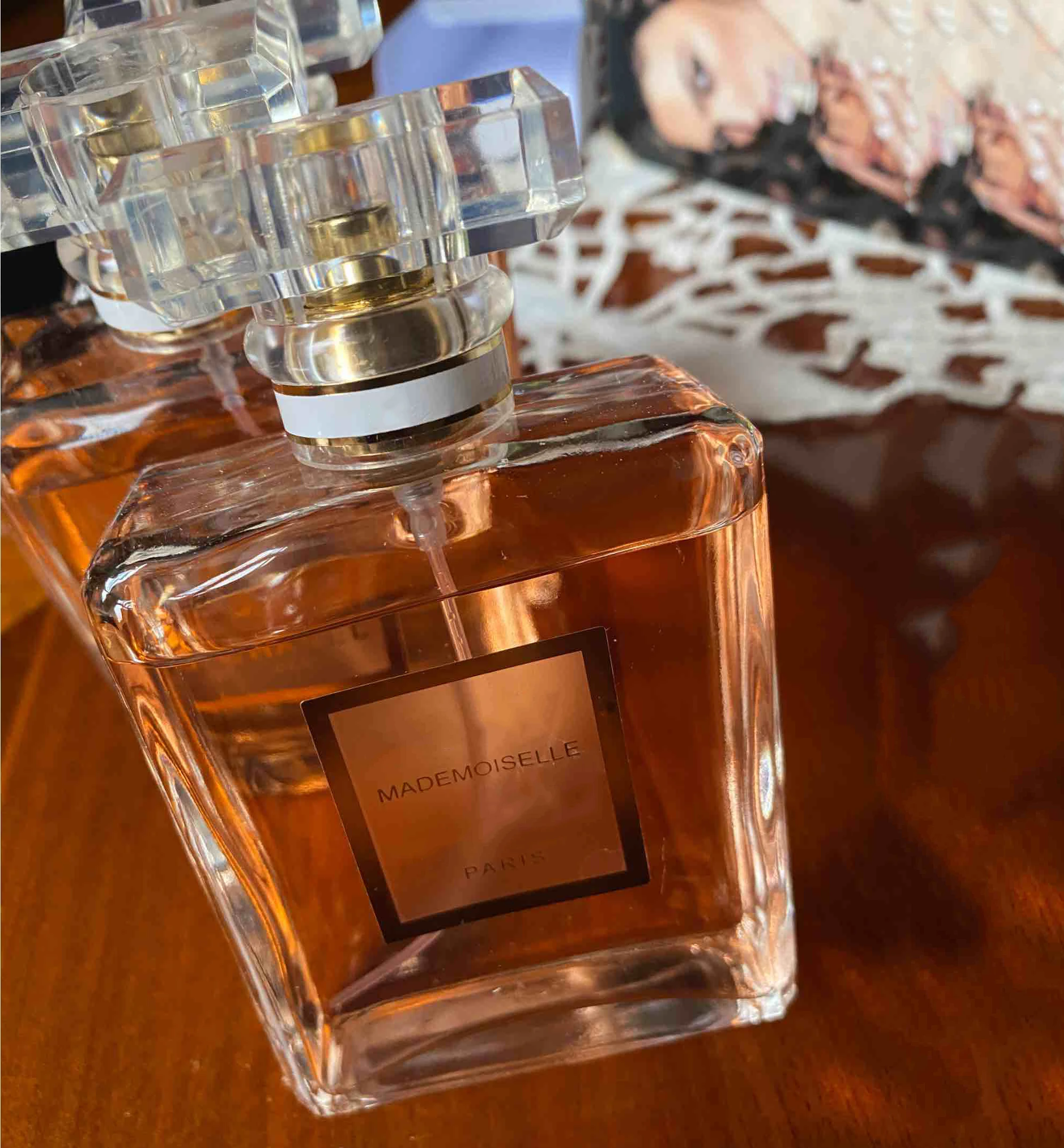 

Top French Lady Perfume 100ML EAU DE PARFUM Spray Women Perfume With Long Lasting High Fragrance Mademoiselle Capacity