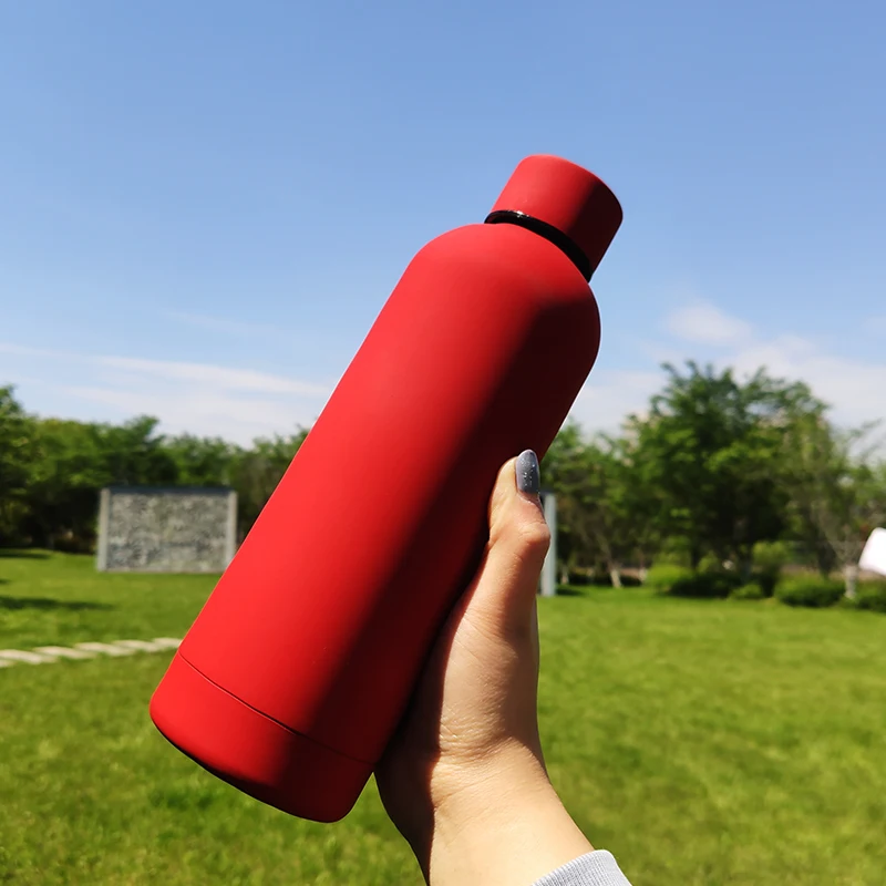 

Mikenda 500ml 18/8 Stainless Steel Insulated Water Bottle Vacuum Flask with rubber paint, Custom pantone color