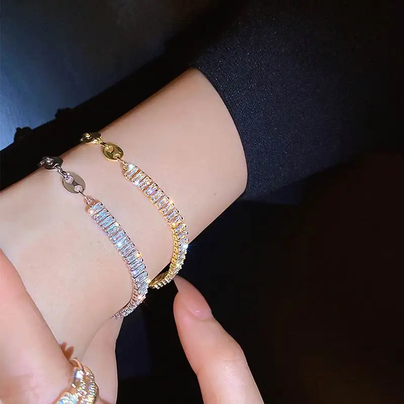 

Women Classic New Jewelry Wholesale Fashion Delicate Zircon Gold Plated Bracelet