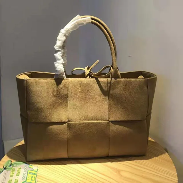 

2021 new tote bag large capacity shopping bag Bv leather woven handbag