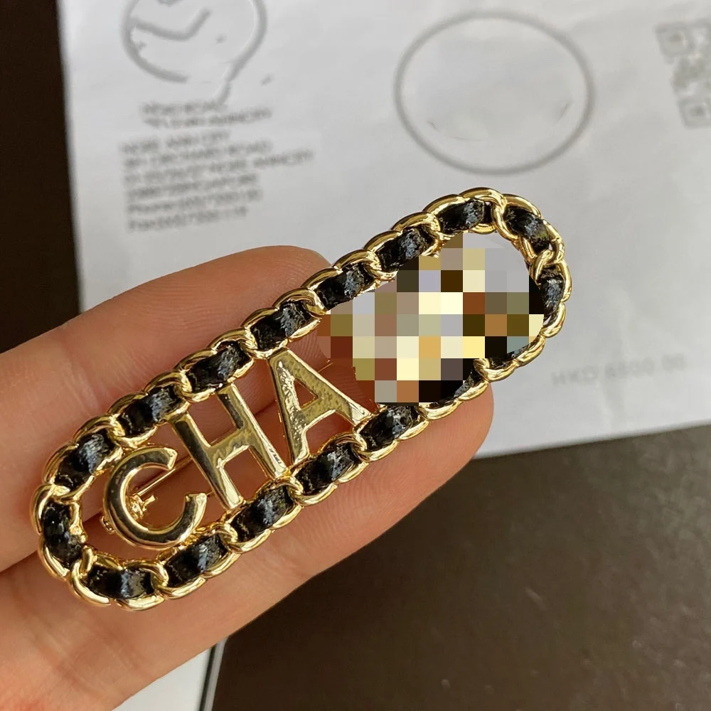 

Popular cc brooch channel wholesales price vintage brooch high quality cc brooch channel, As picture