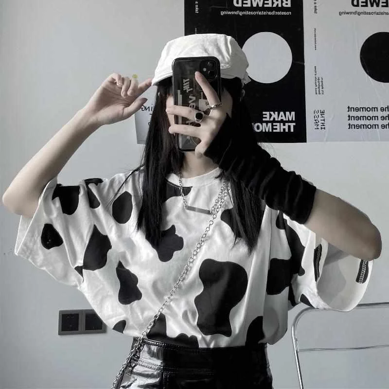 

Gothic Clothes Cow Print T-shirt Streetwear Tops Female T-shirt Oversized Loose Short Sleeve Harajuku T-shirt