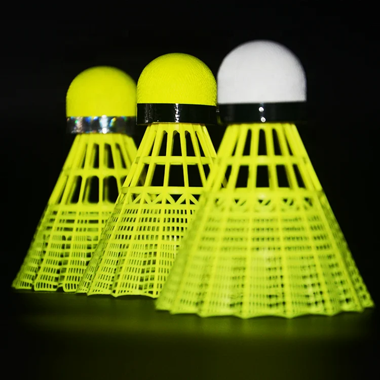 

Durable Training Badminton Products Professional Shuttlecock PU Cork Nylon Badminton Ball Outdoor Sport Badminton Shuttles