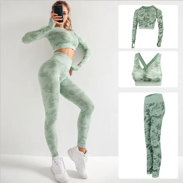 

2020 Custom Logo High Quality Wholesale Seamless Gym Custom Gym Clothing 2 Piece Yoga Clothes Women Sports Sets (3-piece sets)