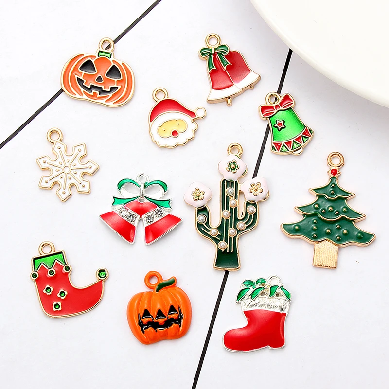 

DIY jewelry Mixed Christmas charms bells, snowflakes, Christmas tree pumpkin charms dripping oi enmael pendants jewelry, Picture