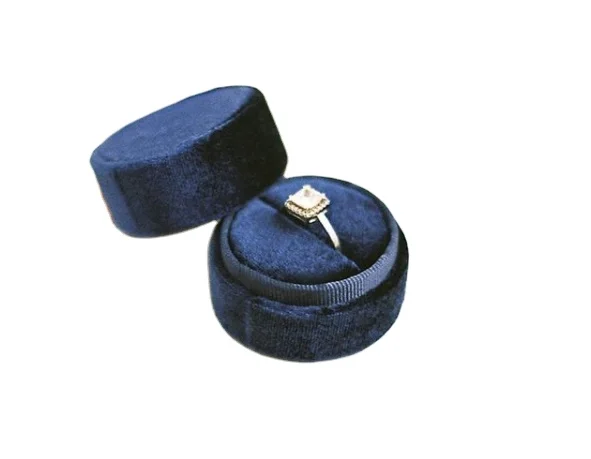 

China Wholesale Round Wedding Suede Ring Velvet Luxury Packaging Box, Customized