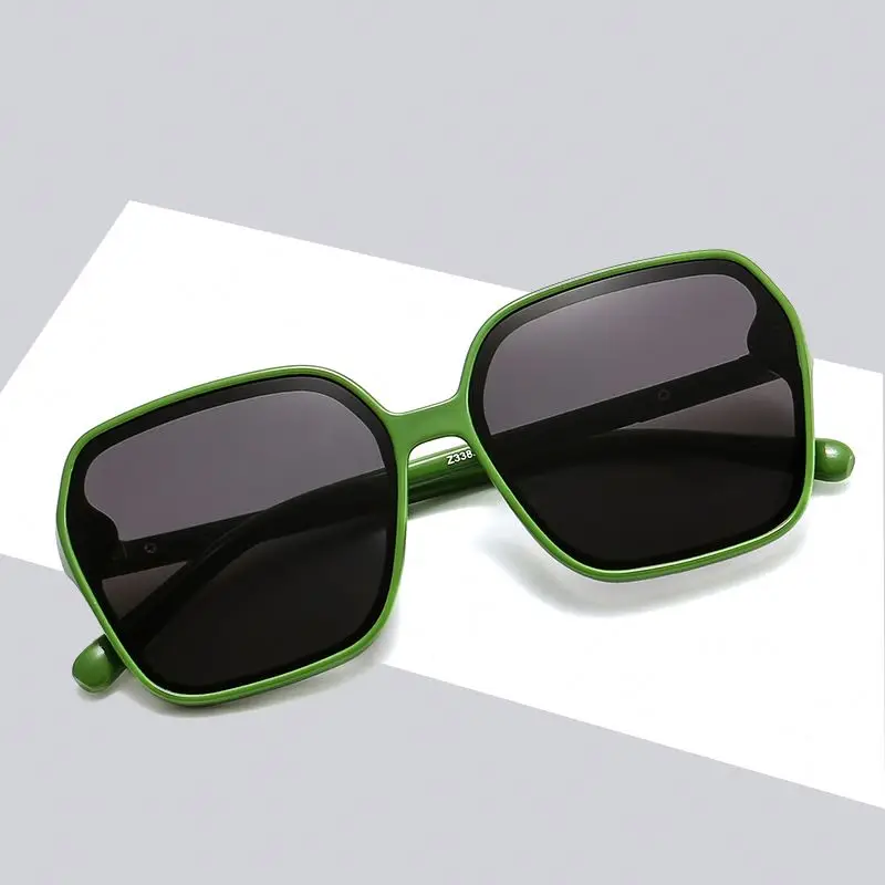 

2021 Ready stock fashionable retro wholesale female sun glasses metal gafas de sol, 5 colors in stock