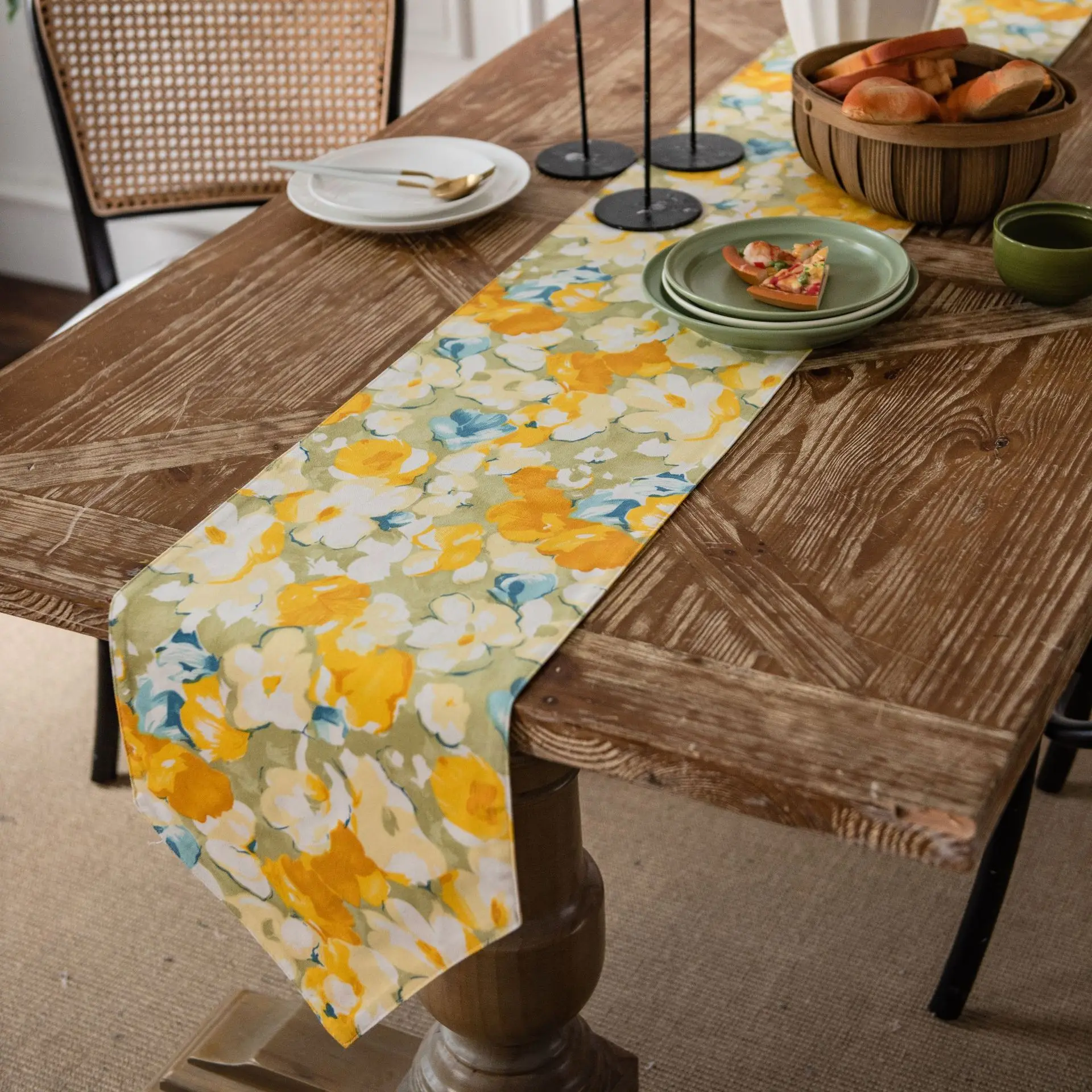 

Wholesale Table Runner Mat Set Yellow Flowers Printed Fabric Pastoral Table Runner