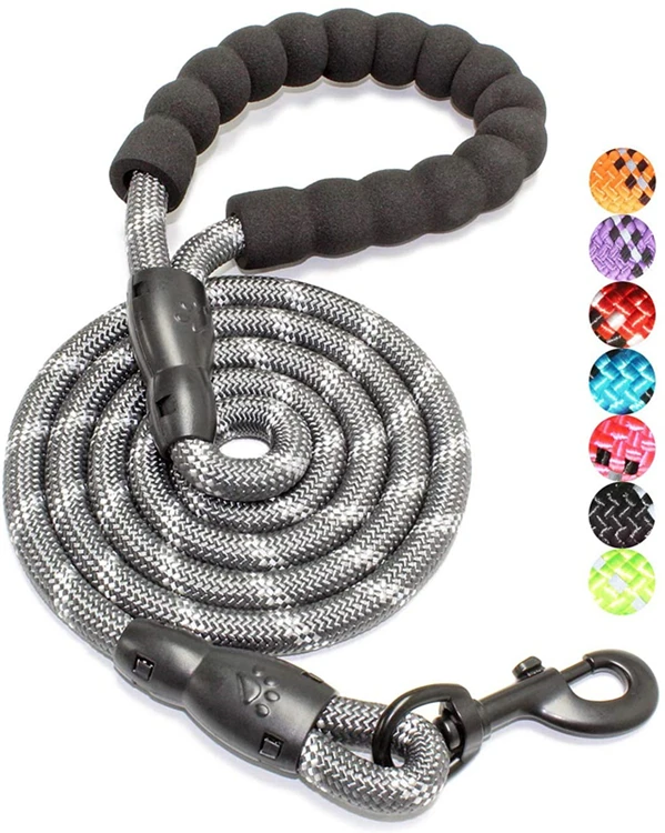 

Free sample custom soft padded handle zinc-alloy hook 5FT reflective nylon dog leash rope