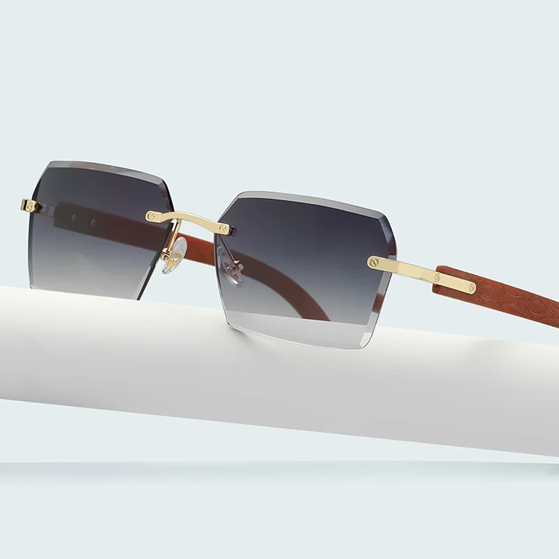 

2022 Men New Wood Grain Color Buffalo Horn Shape Fashion Small Square Sun Shades Glasses Trendy Rimless Sunglasses