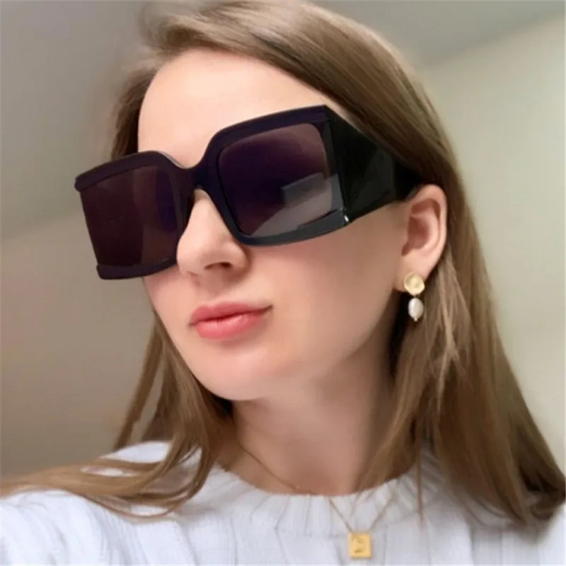 

2021 Super Fashion Brand Designer Women Oversized Big Square Frame UV400 Gradient PC Lens Streetwear Sunglasses Gafas Eyewear