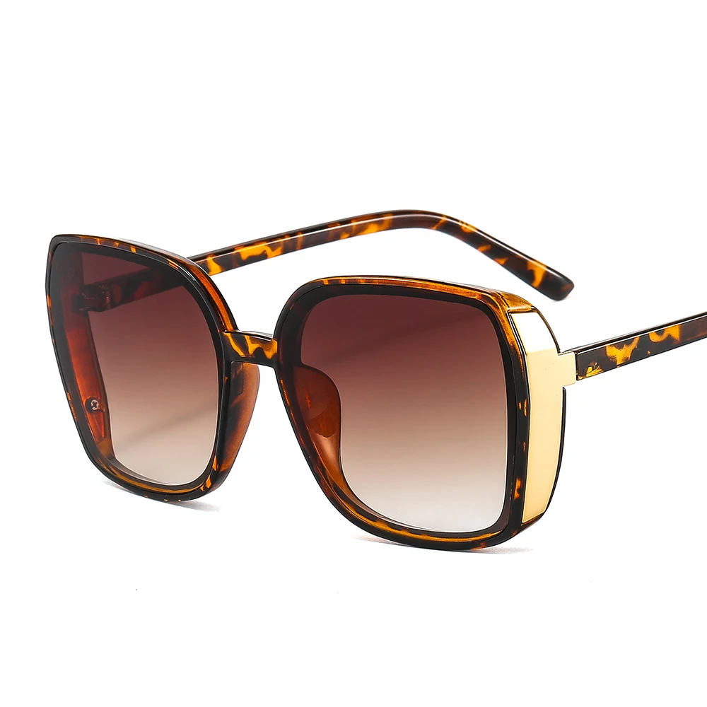 

Fashion Sun Glasses Trendy Avant-Garde Men And Women Square Sunglasses Hundred With Sunglasses