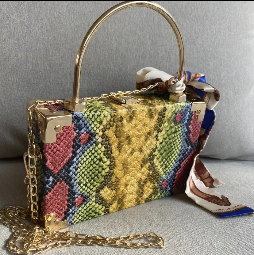 

Multi Color Women Snake Skin Sling Bag Cross Shoulder Ladies Square Handbag Purse