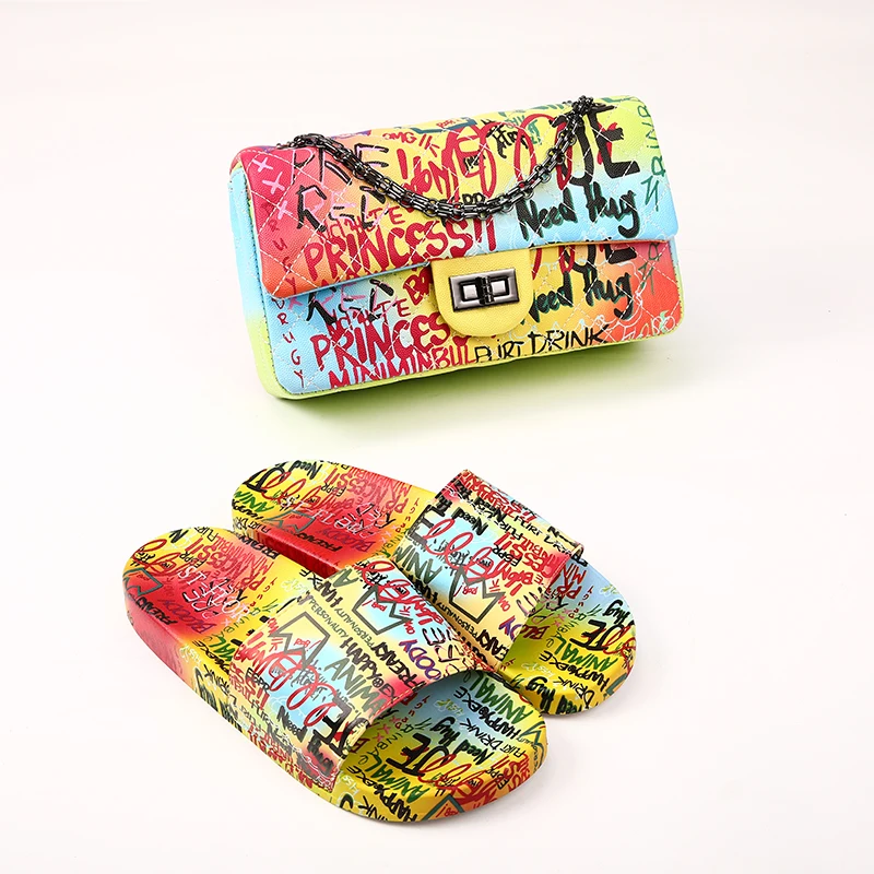 

Dropshipping Letter Graffiti Bags and Slippers Set Women Handbag and shoes Set Letter Graffiti Purse and Slippers Set, Black, multicolors