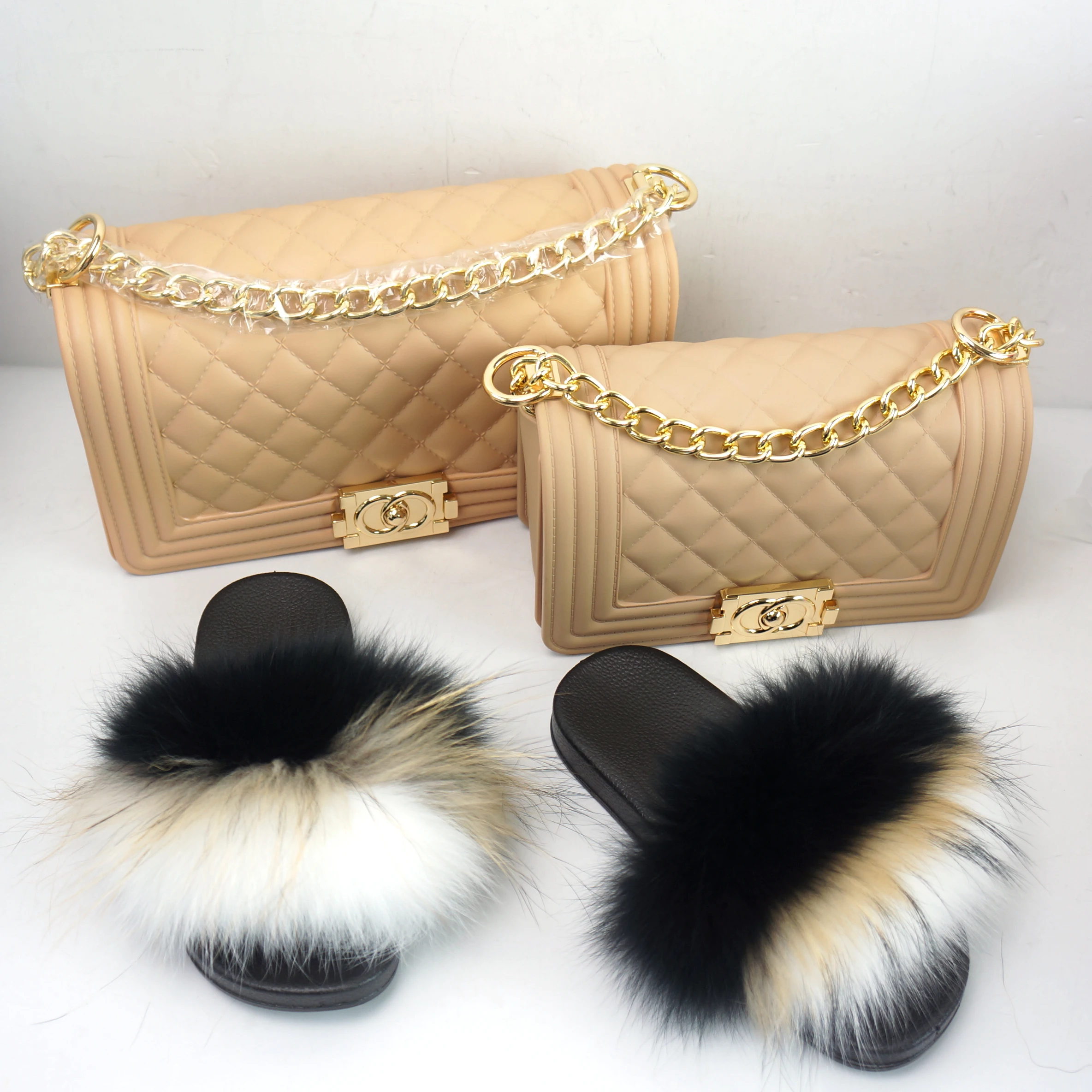 

2021 Fashion New Design Fluffy Fur Slippers Slides Women Real Fox/ Raccoon Fur Slides matching purses