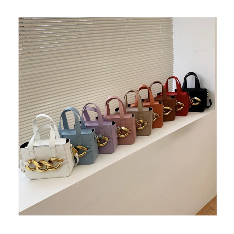 

Luxury Fashion Thick Golden Chain Messenger Bags High Quality PU Leather Small Square Bags Ladies Handbags and Purses Bolsas