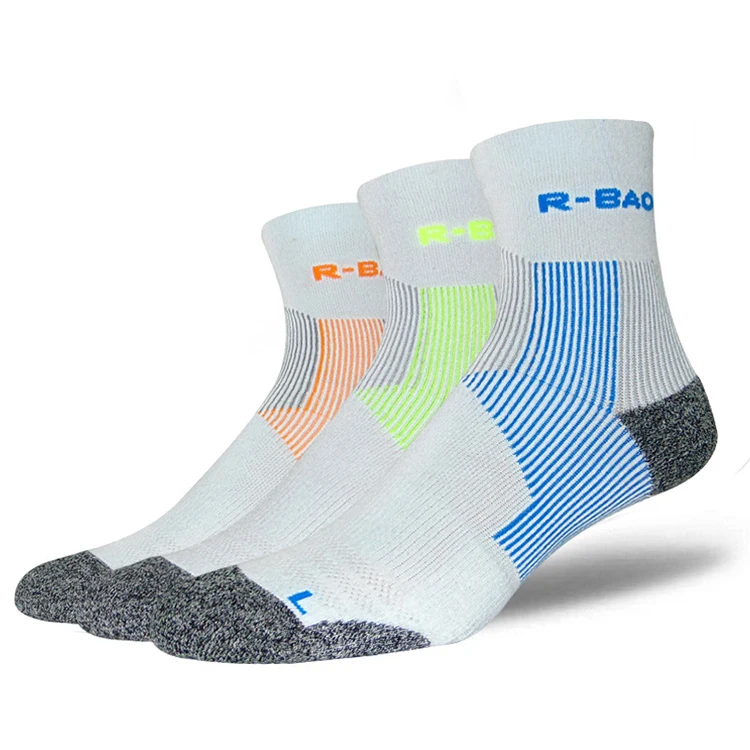 

Custom logo Wholesale 2 Lines Fashion Vivid Color Striped Hip-hop Sports Black White Men Compresssion Athletic Sports Socks, As picture shows