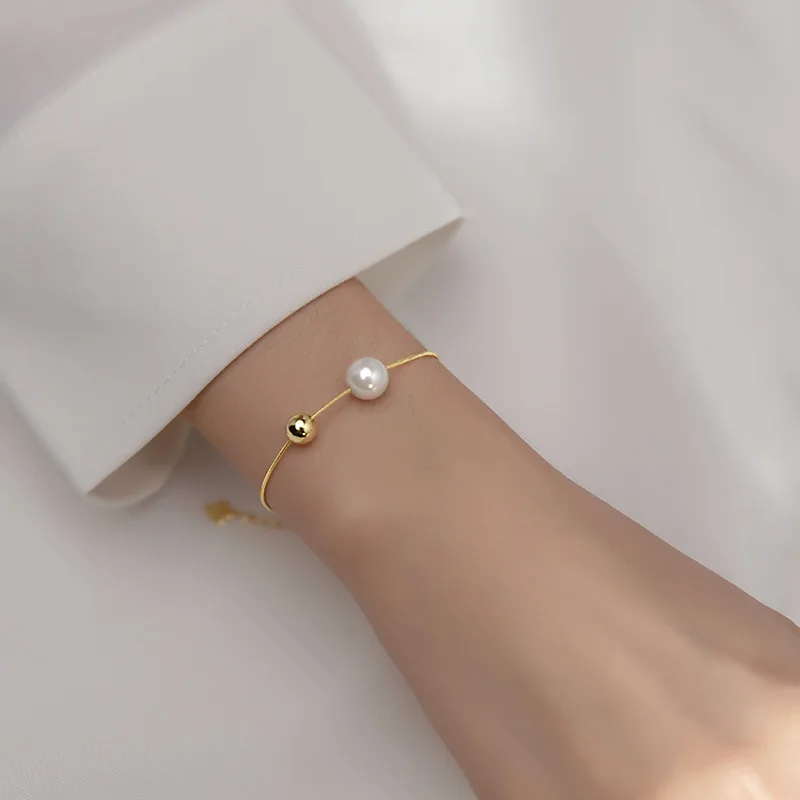 

Classical Fashion S925 Sterling Silver Bead Pearl Bracelet Temperament Silver Snake Bone Chain Pearl Bracelet For Lady