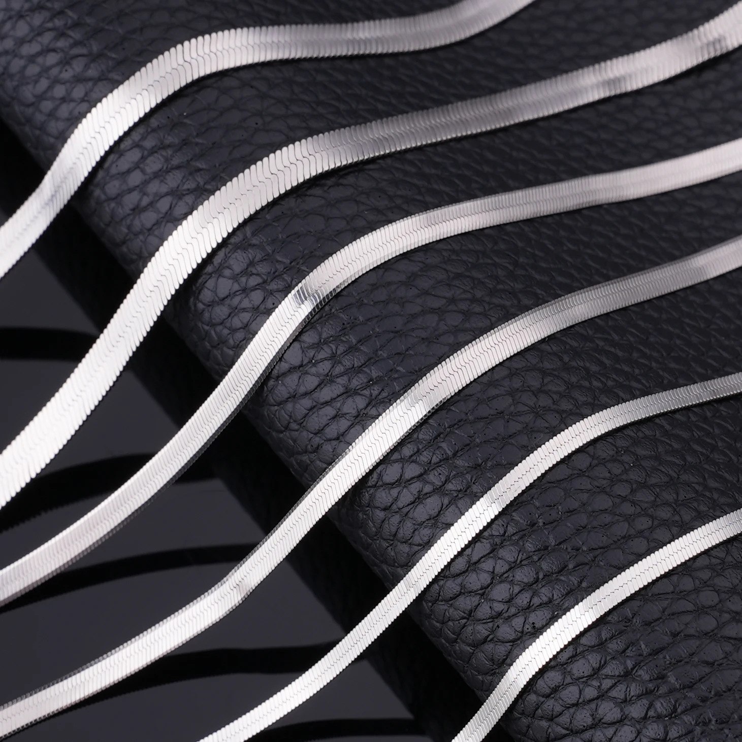 

925 Sterling Silver Wholesale Trendy Herringbone Flat Choker Snake Chain Necklace