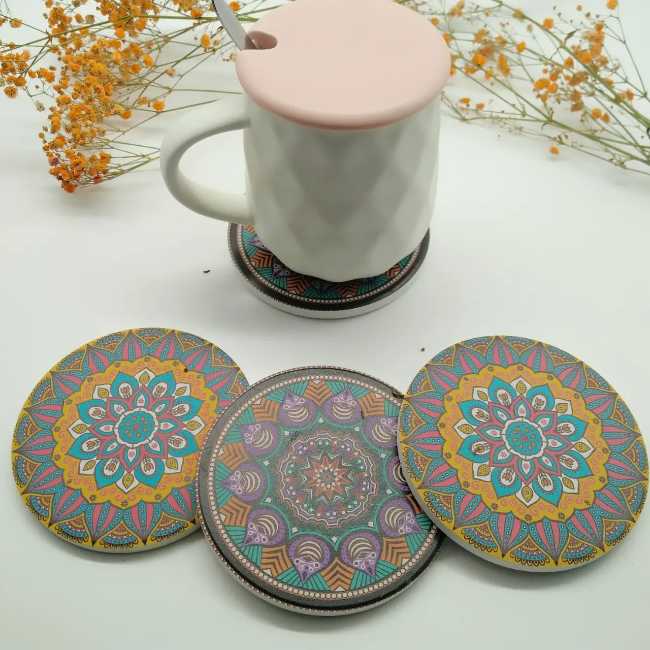 

Jiayi Drinks Absorbent Stone Coaster Set with Ceramic Stone and Cork Base for Kinds of Mugs, Cmyk