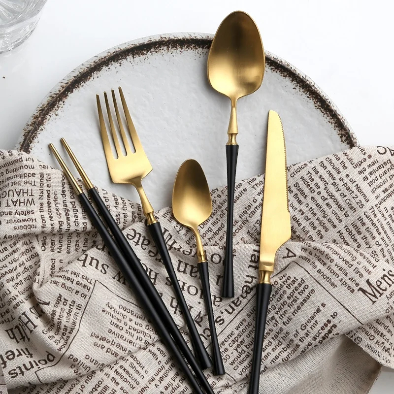 

2020 Restaurant gold plated Cutlery 18/8 Stainless Steel Flatware Set
