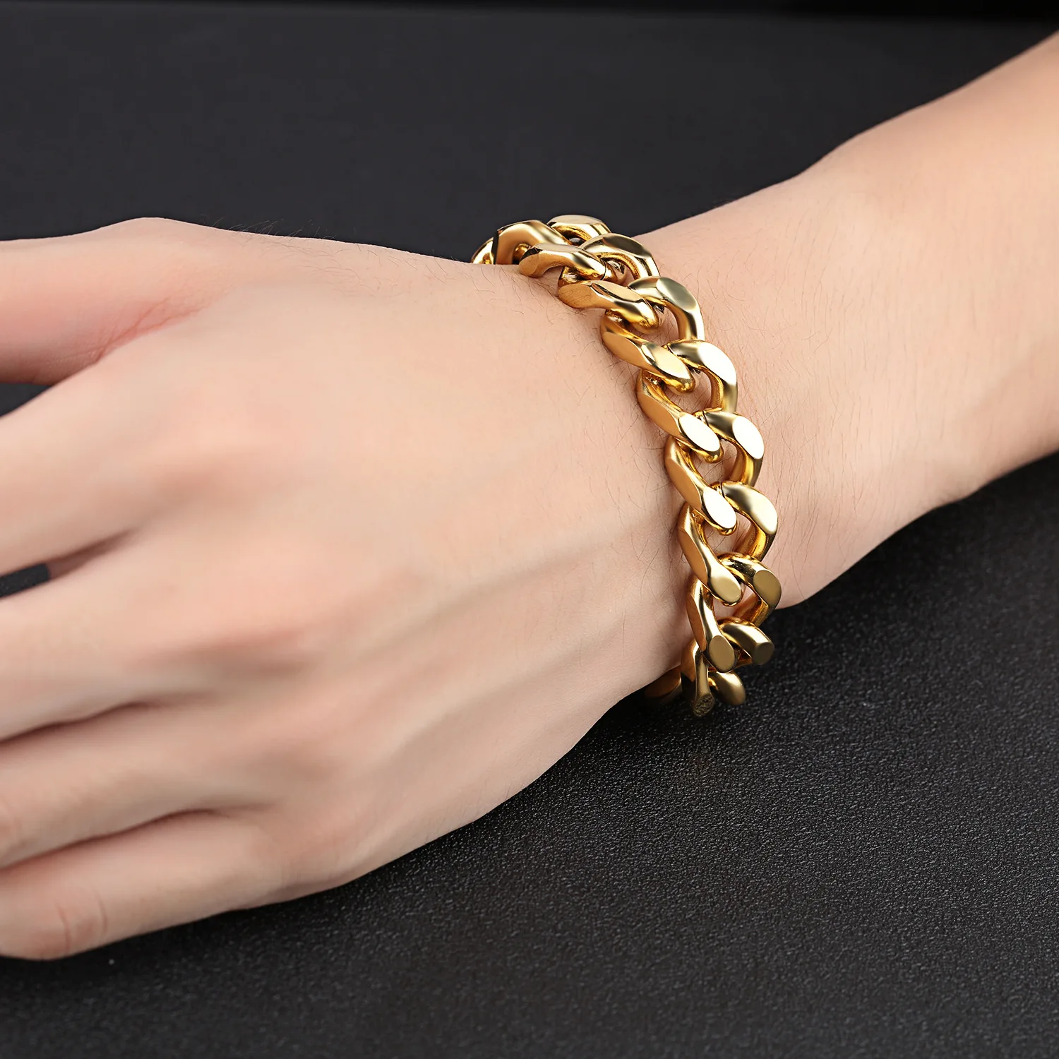 

Fashion Men Women Gold Silver Color Bracelet Hip Hop Punk Style Cuban Link Chain Bangles for Mens Party Jewelry Gifts, Picture shows