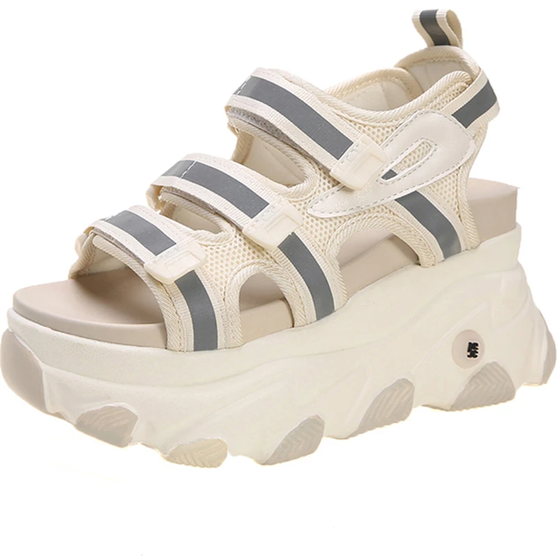 

2021 Reflective Height Increasing 9 cm Fashion Women New Flat Sandals Rome Small Fragrance Ladies Sandals