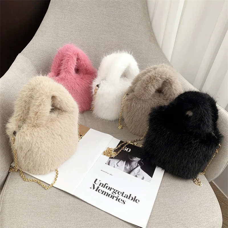 

New Women's Plush Handheld Versatile Chain Crossbody Bag
