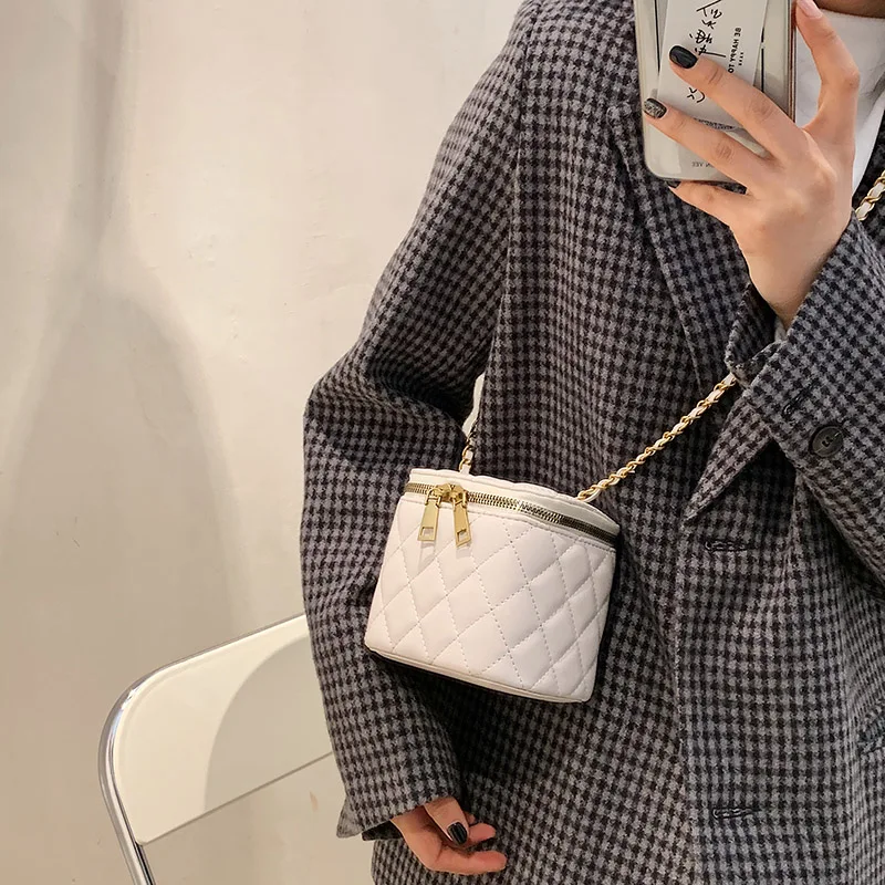 

Latest wholesale crossbody bag wallet round handbag cross-body bag, Blue, black,white or custom made