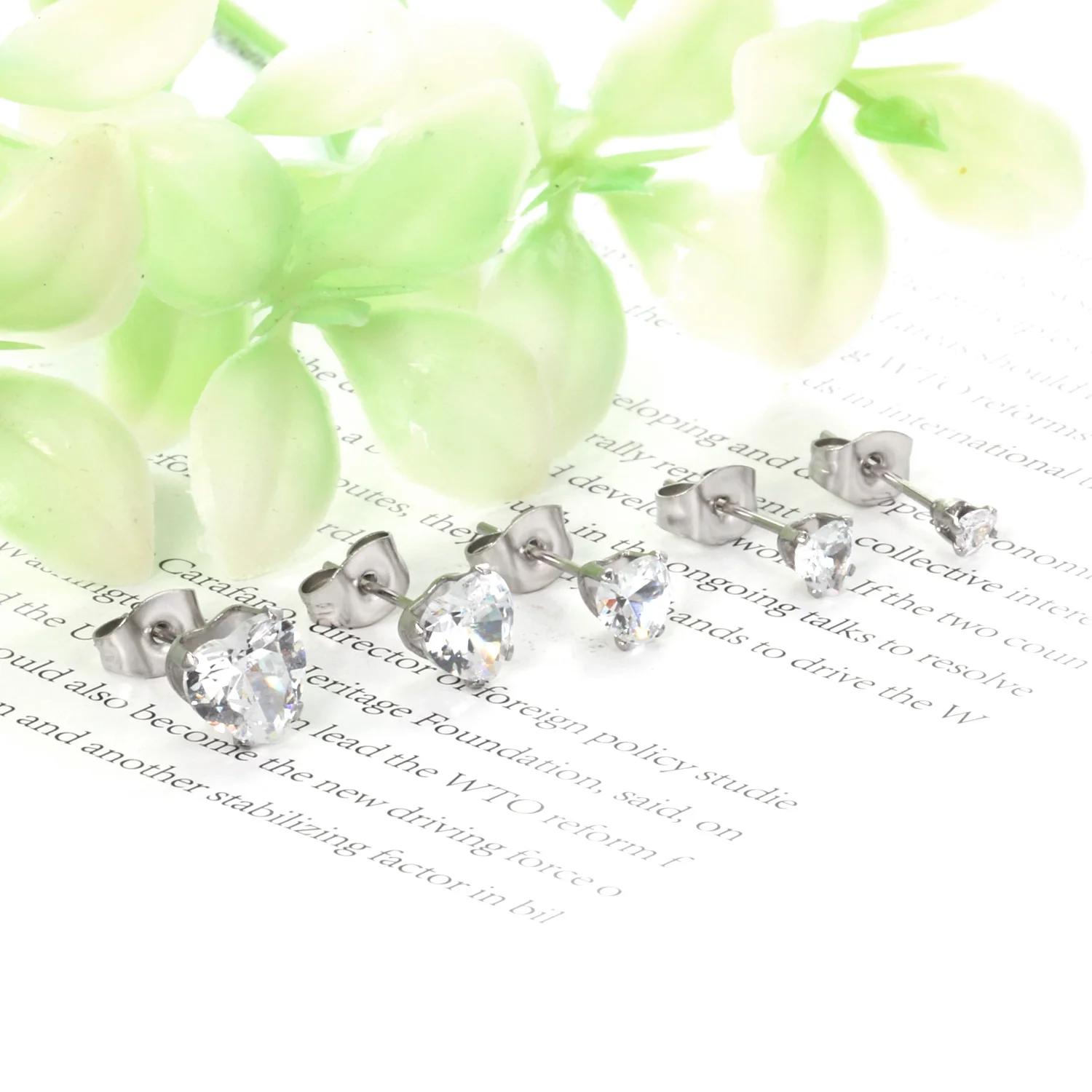 New design white heart zircon