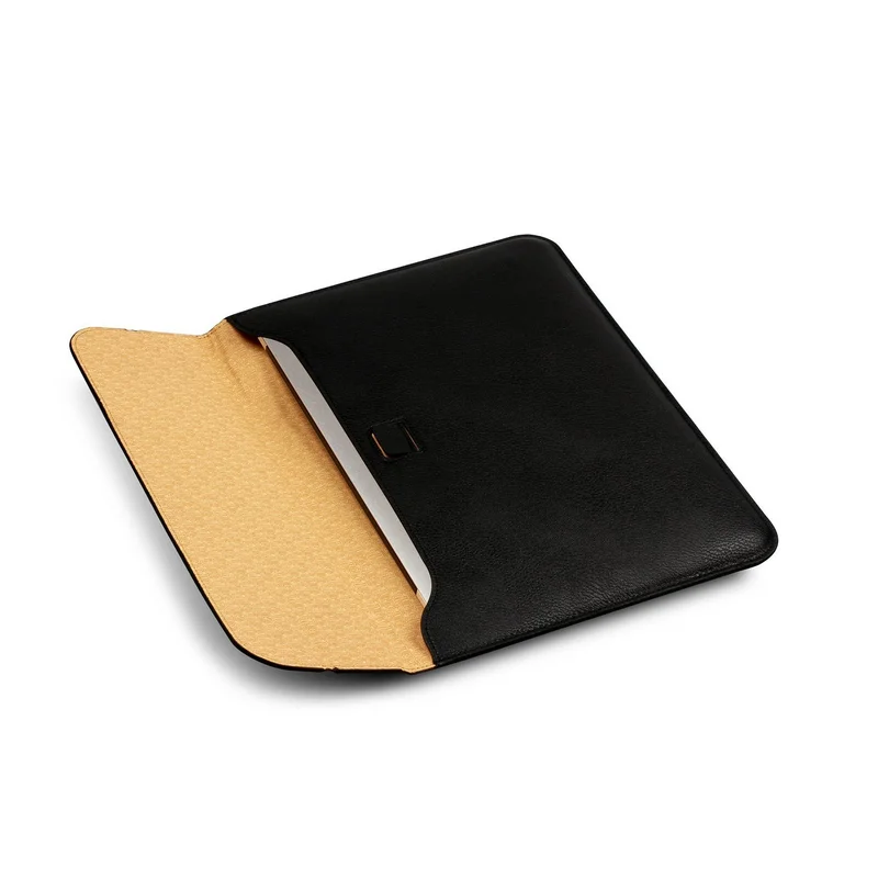 Macbook sleeve 1-3.png