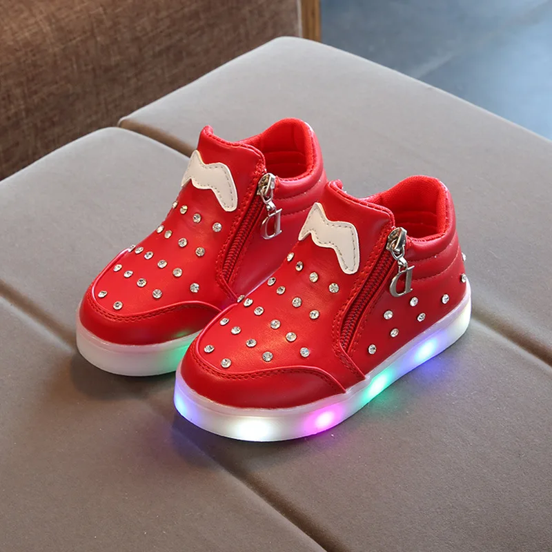 

Fashionable Kids Baby Infant Girl Led Shoes Unisex Luminous Children's Casual Baby's LED Shoes For Boys And Girl WIth Light, Black pink white red