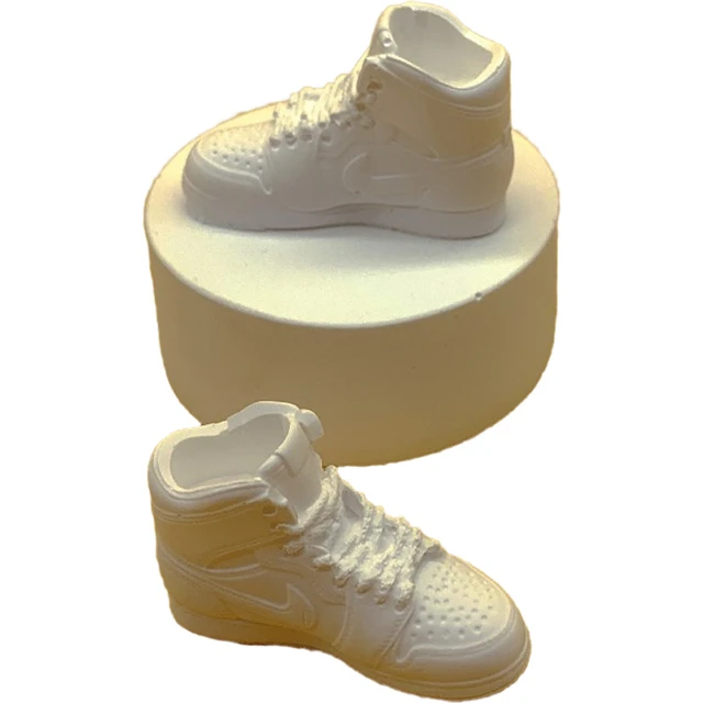 

L7224 DIY Candle making mould 3D Sneaker candle silicone mold, White